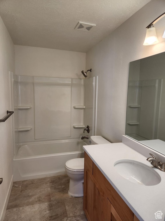 1538 N Mackinaw Way, Garden City, UT 84028 - full bathroom featuring a textured ceiling, toilet, bathing tub / shower combination, vanity, and visible vents