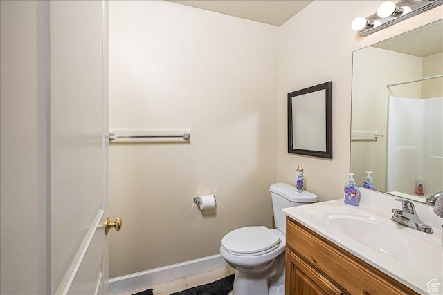 275 W 60 S, Hyde Park, UT 84318 - full bath featuring baseboards, vanity, toilet, and tile patterned floors