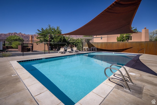 3246 E Fairway Loop, Moab, UT 84532 - pool featuring a patio and fence