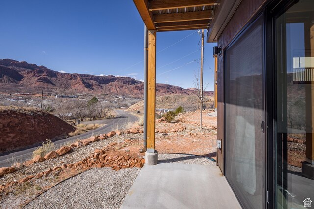 1185 S Murphy Ln Unit 105A, Moab, UT 84532 - view of yard featuring a mountain view