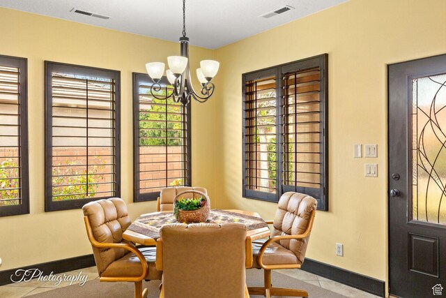 2275 E Rustic Dr, St George, UT 84790 - dining room featuring visible vents, baseboards, and an inviting chandelier