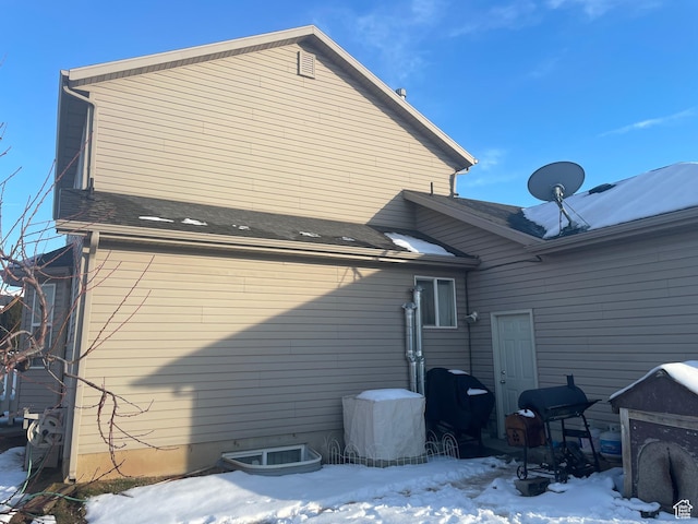564 W 475 N, Clearfield, UT 84015 - view of snow covered back of property