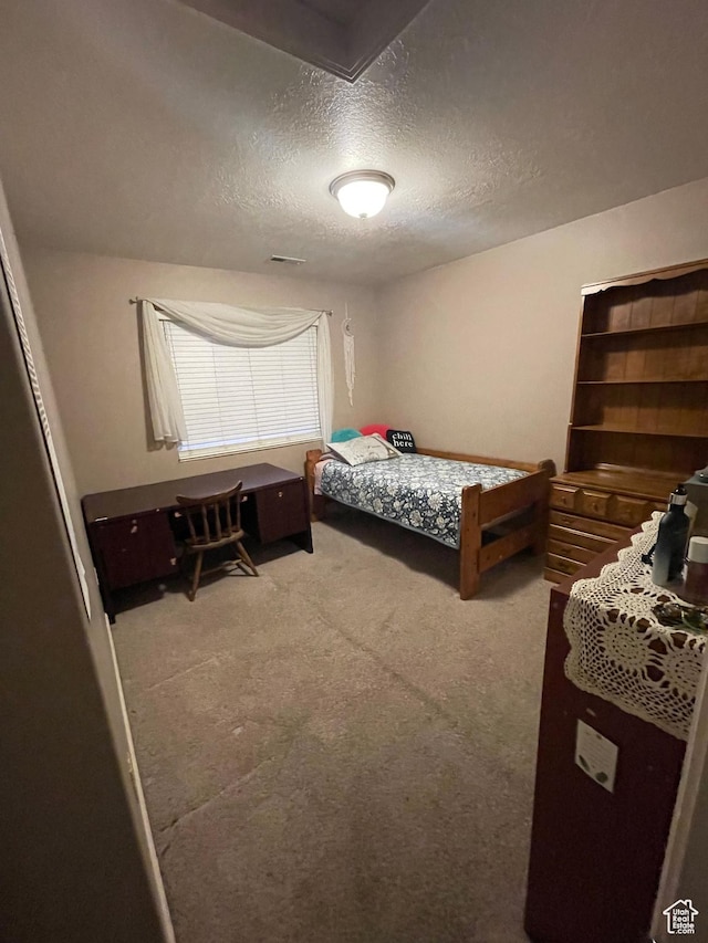 564 W 475 N, Clearfield, UT 84015 - carpeted bedroom featuring a textured ceiling and visible vents