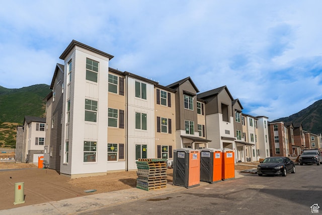 4777 S Alder Ln Unit E203, Mapleton, UT 84664 - view of property featuring a mountain view and a residential view