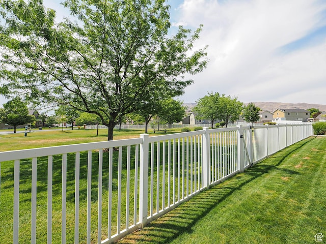 121 E Amber Rd, Saratoga Springs, UT 84045 - photo 10