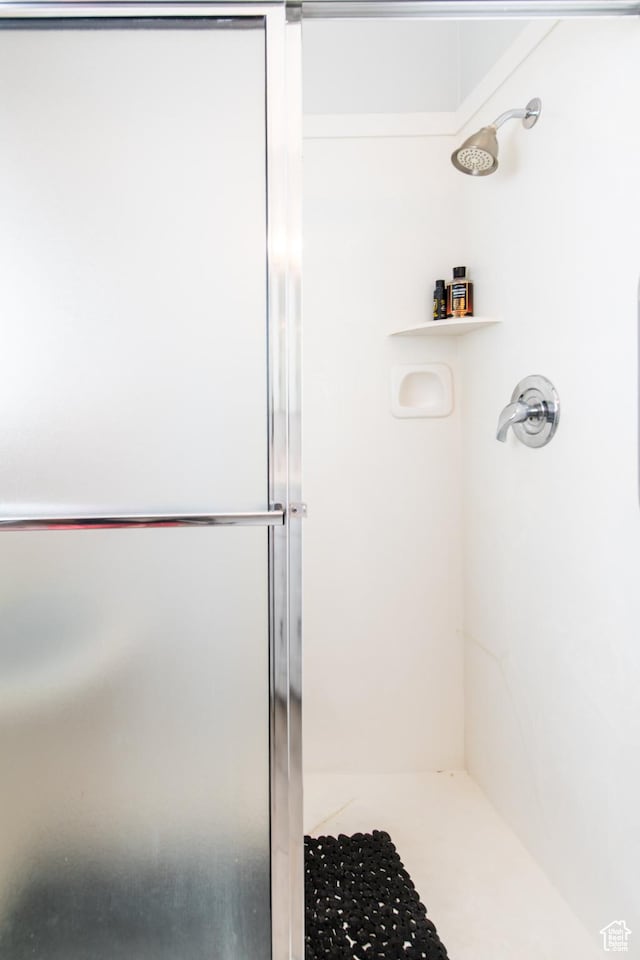1027 S 920 W, Hurricane, UT 84737 - full bathroom featuring a shower stall