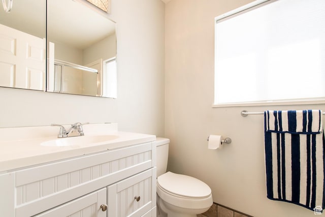 1027 S 920 W, Hurricane, UT 84737 - bathroom with a shower with door, vanity, and toilet