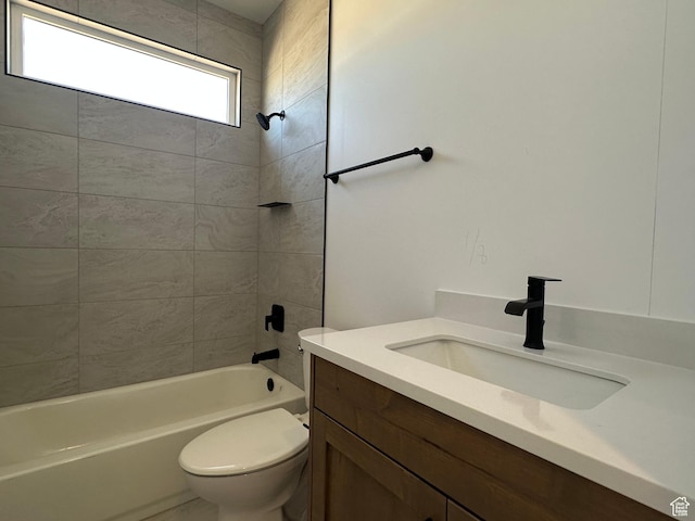579 S 1800 W, Hurricane, UT 84737 - bathroom with toilet, vanity, and bathing tub / shower combination