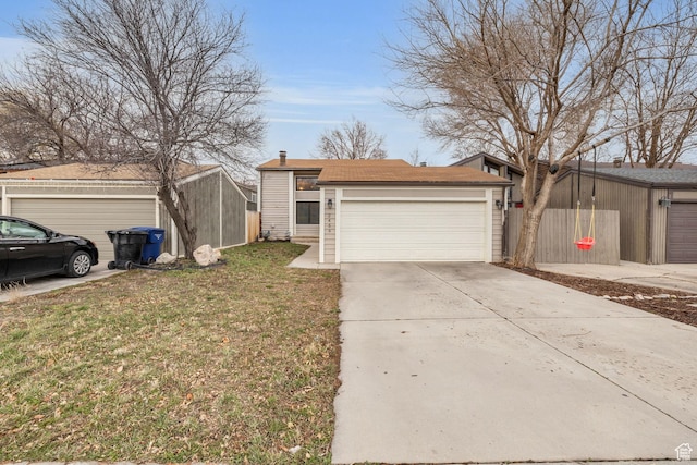 view of front of house with a front yard