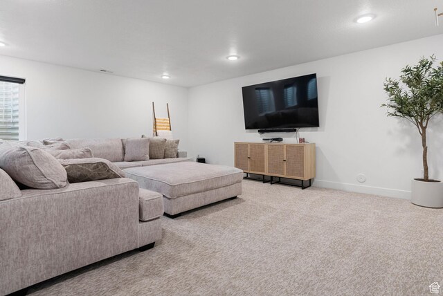 628 S 1080 E, Smithfield, UT 84335 - carpeted living room with recessed lighting and baseboards