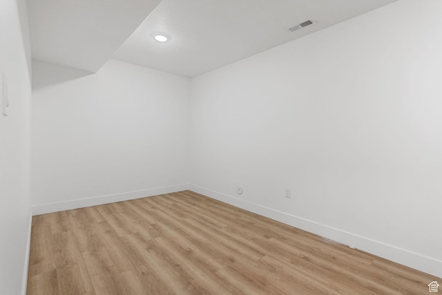 628 S 1080 E, Smithfield, UT 84335 - spare room featuring light wood-style flooring, baseboards, and recessed lighting