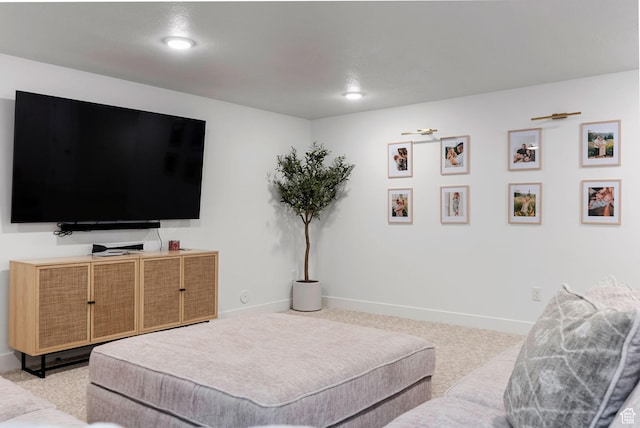 628 S 1080 E, Smithfield, UT 84335 - living room with carpet floors, baseboards, and recessed lighting
