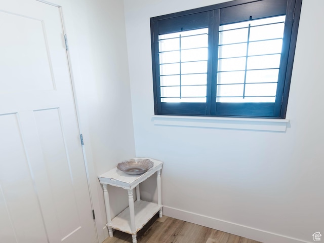 926 N 165 W, Nephi, UT 84648 - interior space featuring baseboards and wood finished floors