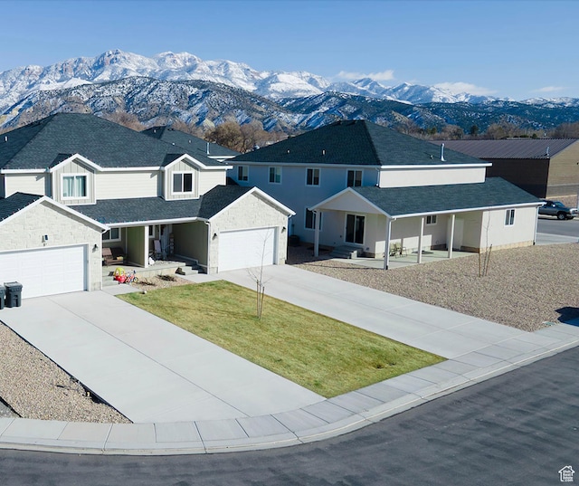 926 N 165 W, Nephi, UT 84648 - view of front facade featuring covered porch, a mountain view, and driveway