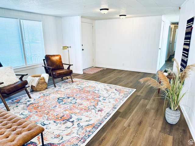 350 S 200 E, Ephraim, UT 84627 - sitting room featuring a textured ceiling, baseboards, and wood finished floors