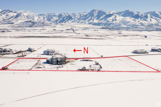 drone / aerial view with a mountain view