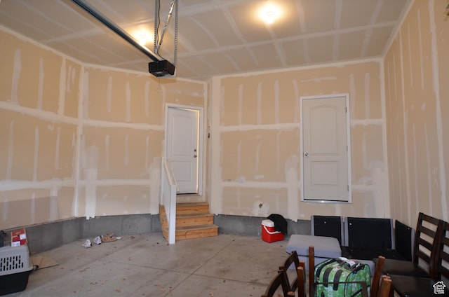 5289 W Van Dyne Ln, Herriman, UT 84096 - garage featuring a garage door opener