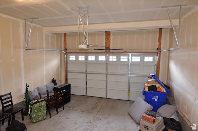 5289 W Van Dyne Ln, Herriman, UT 84096 - garage featuring a garage door opener