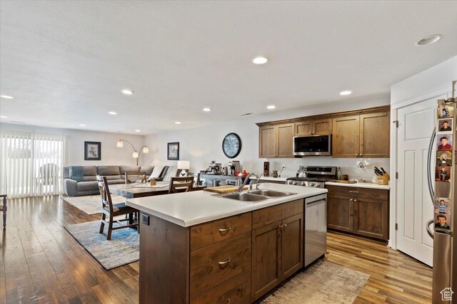 544 Hyde Park Ln, Kaysville, UT 84037