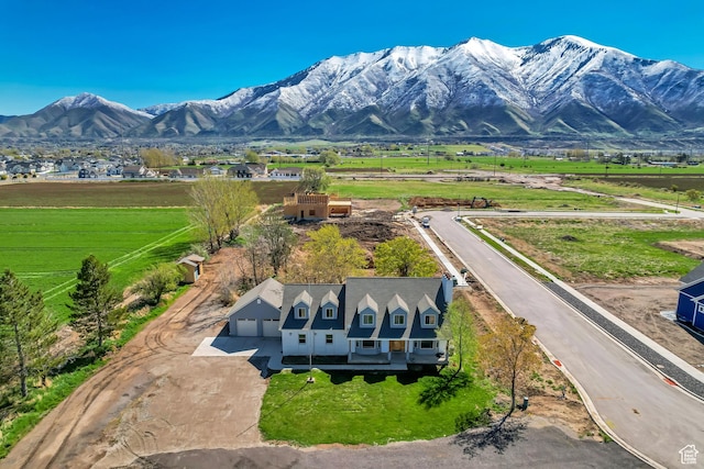 exterior space featuring a rural view