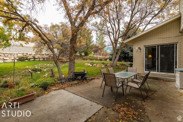 view of patio / terrace with outdoor dining area