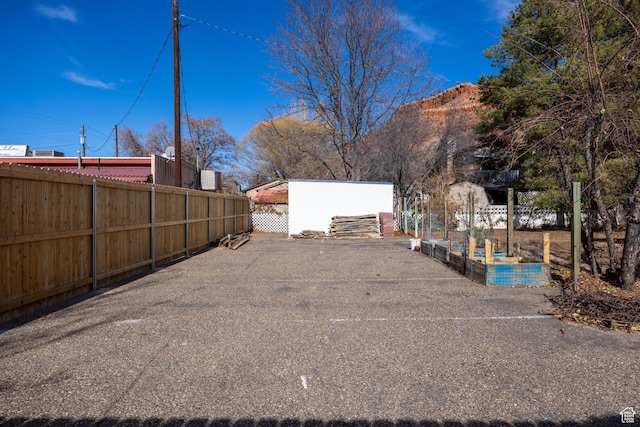 311 N 300 W, Kanab, UT 84741 - view of yard featuring fence