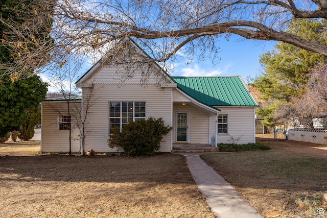 311 N 300 W, Kanab, UT 84741 - bungalow-style house featuring fence and metal roof