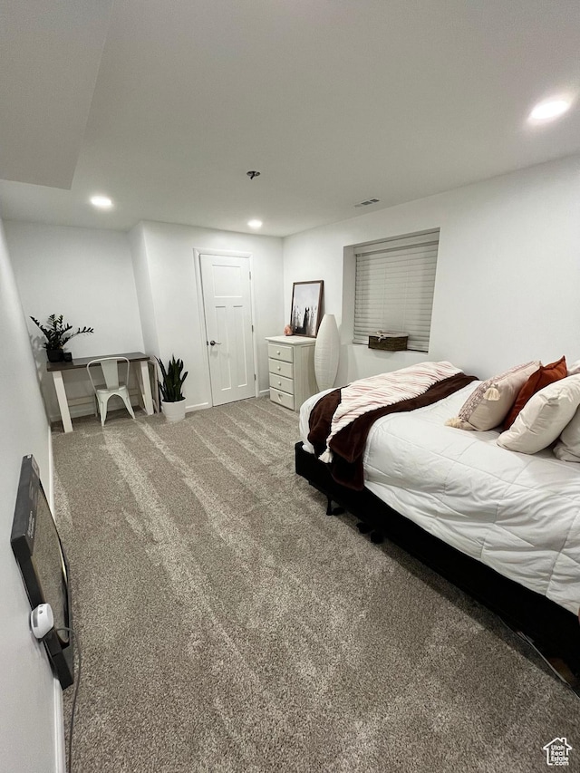 1036 S Fir St, Cedar City, UT 84720 - carpeted bedroom featuring recessed lighting
