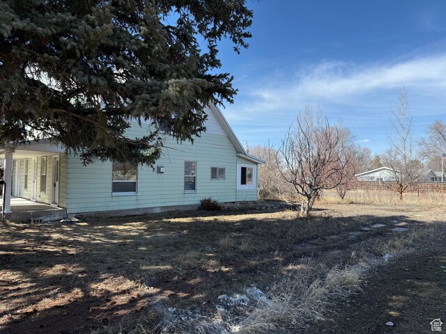279 E 2nd St N, Downey, ID 83234 - view of side of home