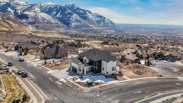 mountain view featuring a residential view