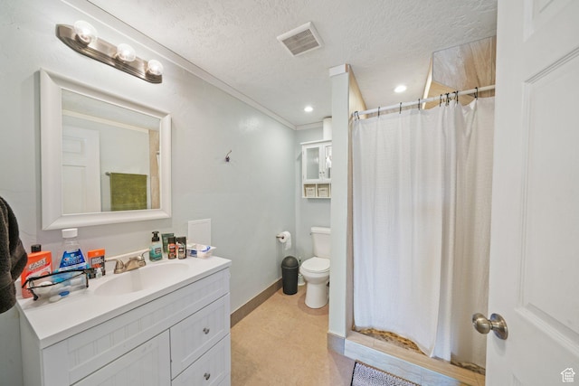 13862 S 7300 W, Herriman, UT 84096 - bathroom with vanity, a shower with curtain, a textured ceiling, and recessed lighting