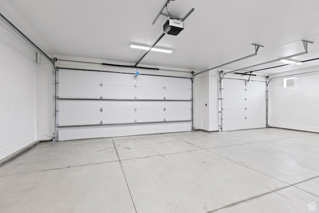 810 E 150 S, Enterprise, UT 84725 - garage with a garage door opener and baseboards