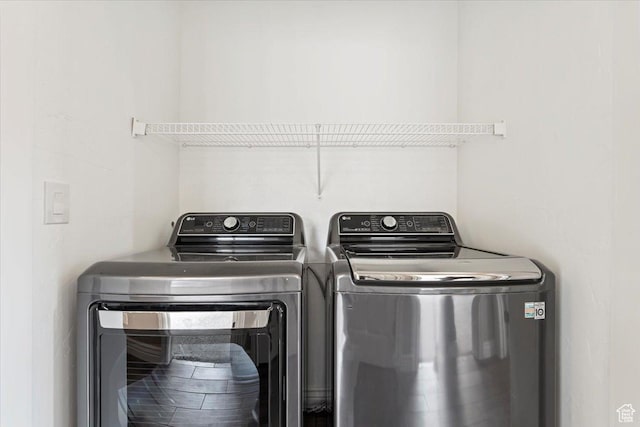 684 S 2150 W Unit 303, Pleasant Grove, UT 84062 - laundry area featuring laundry area and washing machine and dryer