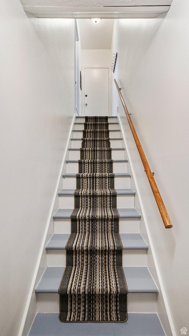 165 W 850 S, Heber City, UT 84032 - view of staircase