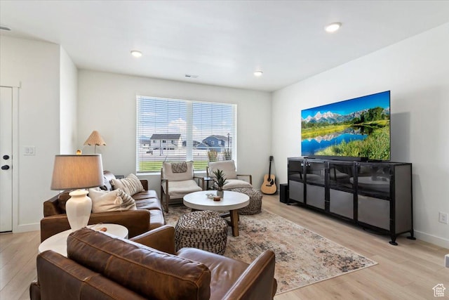 987 S 950 W, American Fork, UT 84003 - living room featuring visible vents, light wood-style flooring, recessed lighting, and baseboards