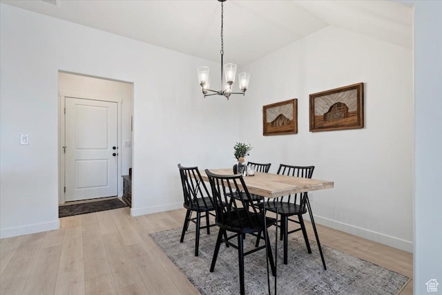 987 S 950 W, American Fork, UT 84003 - dining room with an inviting chandelier, baseboards, light wood-type flooring, and vaulted ceiling