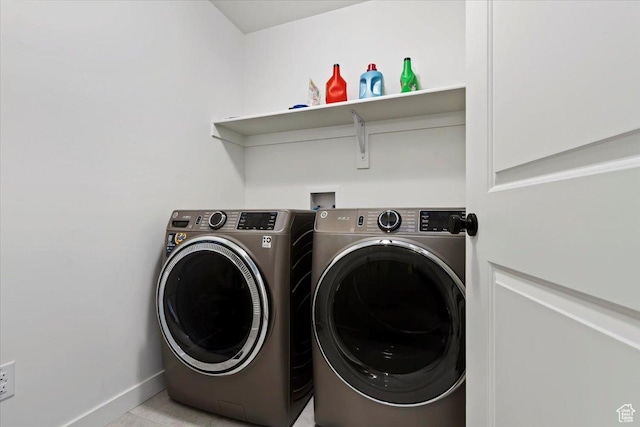 987 S 950 W, American Fork, UT 84003 - clothes washing area featuring baseboards, laundry area, and washing machine and clothes dryer