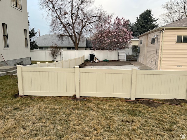 view of yard featuring a fenced backyard