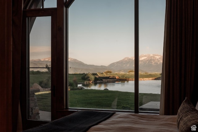 8376 E Aspen Rdg Unit 44, Heber City, UT 84032 - bedroom featuring a water and mountain view