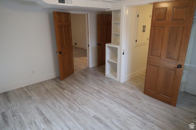 33 W 400 N, Orem, UT 84057 - empty room with visible vents, light wood-type flooring, and baseboards