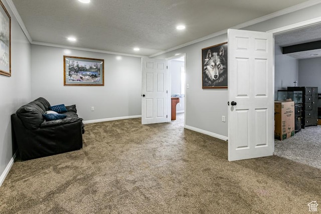 living area featuring crown molding, recessed lighting, carpet, and baseboards