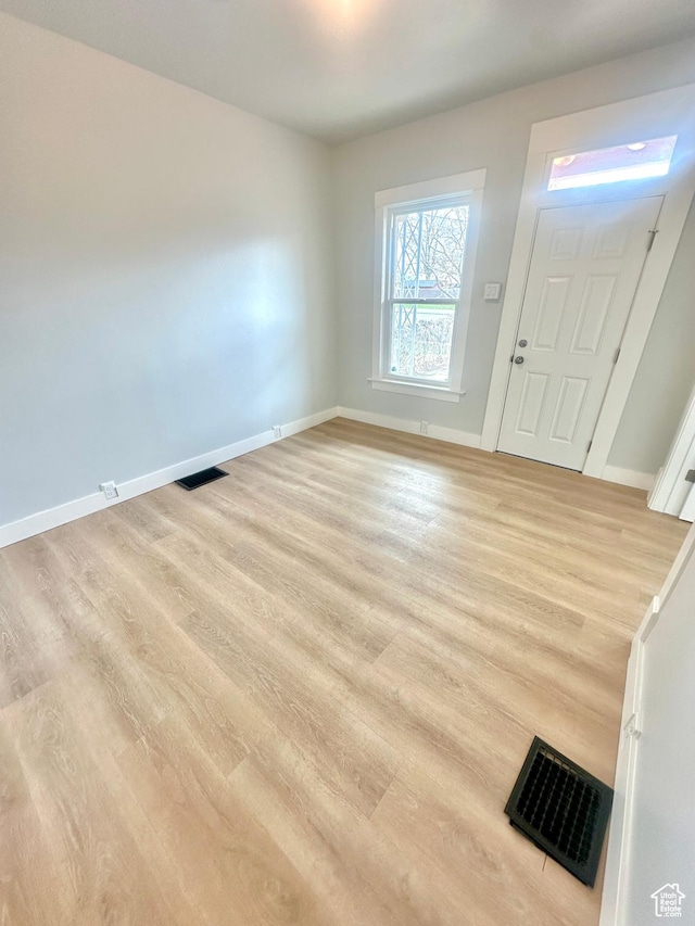1022 W 400 N, Salt Lake City, UT 84116 - interior space featuring baseboards, visible vents, and light wood-style floors