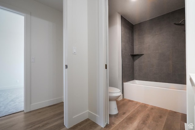 865 W 1800 N, Mapleton, UT 84664 - full bathroom with toilet, shower / tub combination, baseboards, and wood finished floors