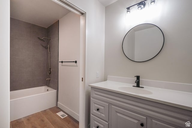 865 W 1800 N, Mapleton, UT 84664 - full bathroom with visible vents, vanity, bathing tub / shower combination, and wood finished floors