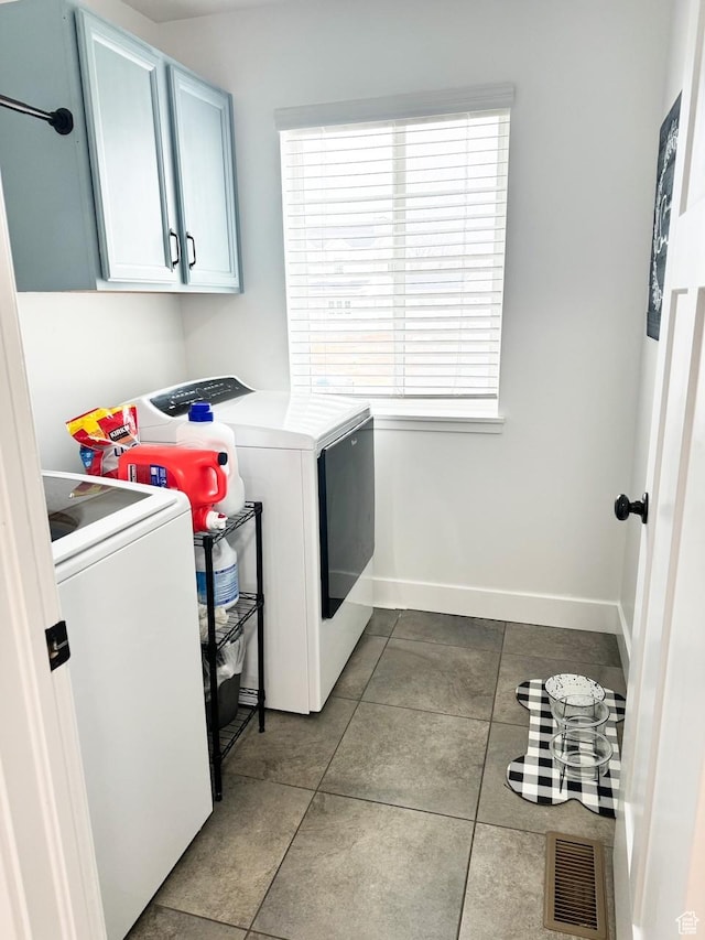 5517 S 6800 W, Hooper, UT 84315 - laundry room featuring baseboards, visible vents, washing machine and clothes dryer, cabinet space, and tile patterned floors