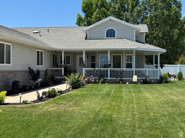 2922 S 500 E, Vernal, UT 84078 - view of front of house featuring roof with shingles and a porch