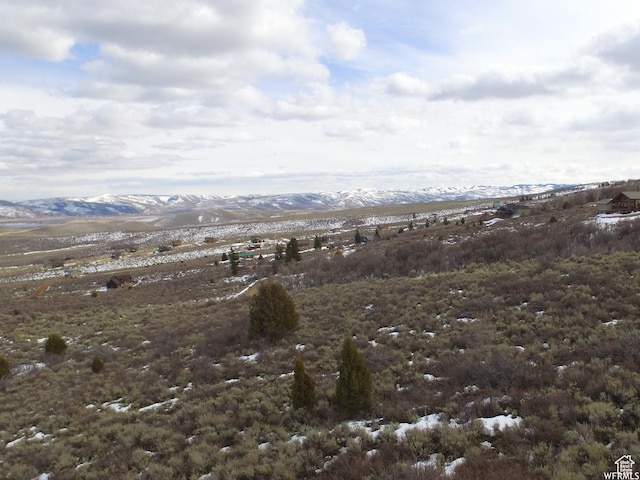 833 W Sunrise Cir, Garden City, UT 84028 - mountain view