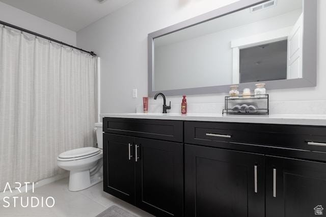 2211 W Parkview Dr, Syracuse, UT 84075 - bathroom with visible vents, toilet, vanity, and a shower with curtain