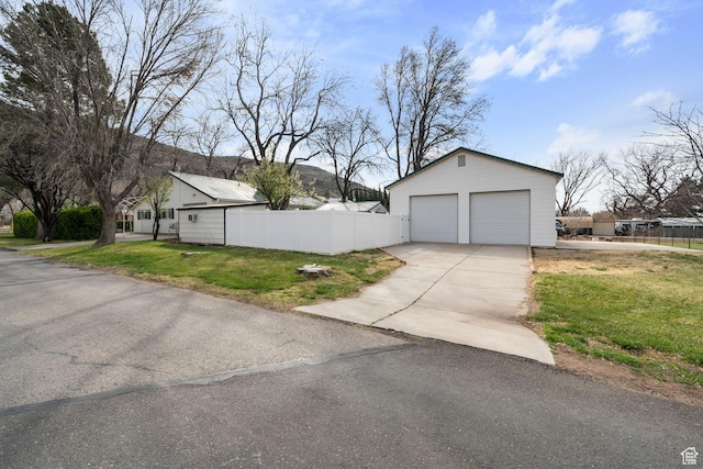 191 N Ash Creek Dr, Toquerville, UT 84774 - detached garage with driveway and fence