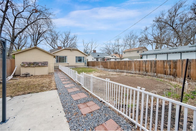 641 E Coatsville Ave S, Salt Lake City, UT 84105 - exterior space featuring a residential view and a fenced backyard